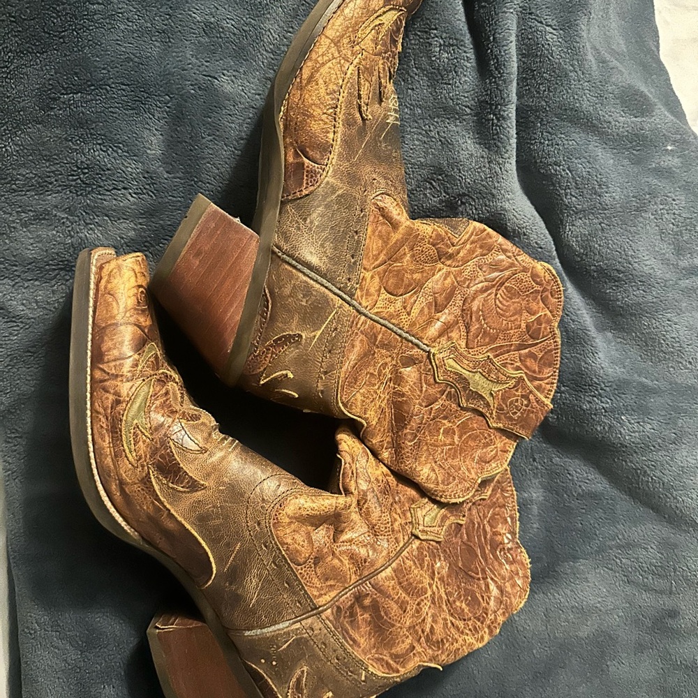 Western boots Ariat brand